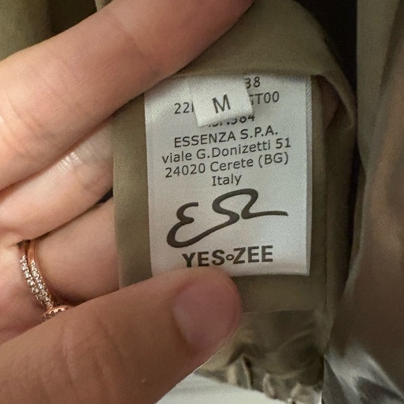 NWT YES-ZEE Gold Oversized Puffer Coat Italian Designer Size Medium - Picture 4 of 5